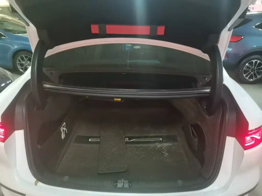 BYD Han — миниатюра 19