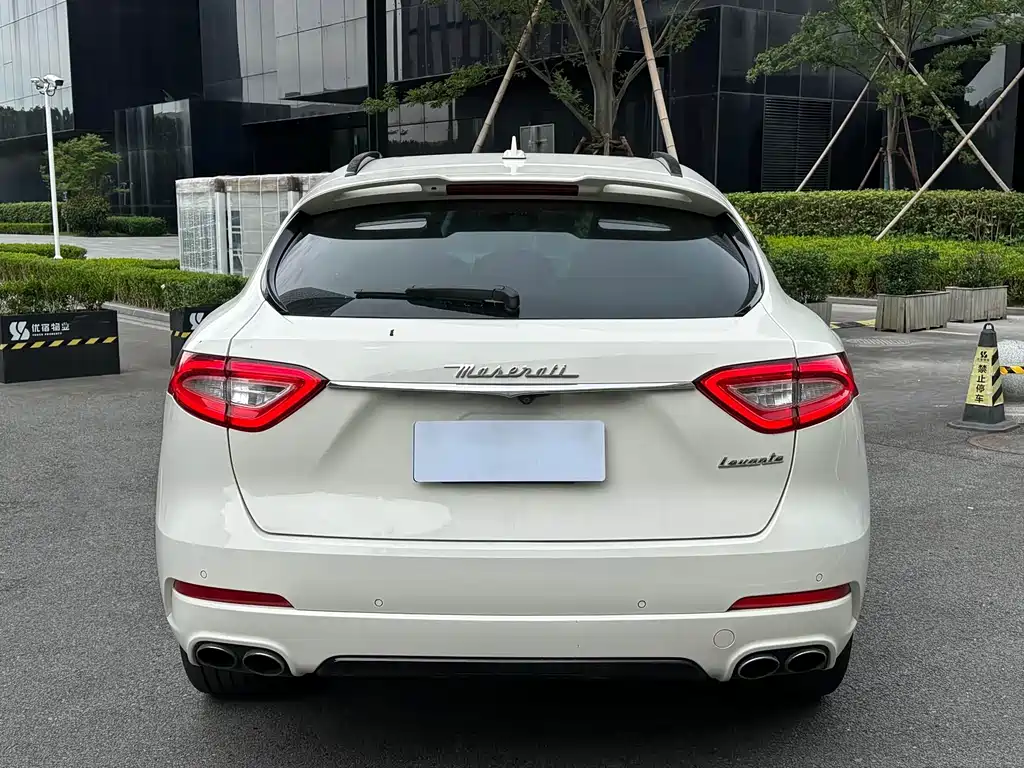 Maserati Levante — миниатюра 12