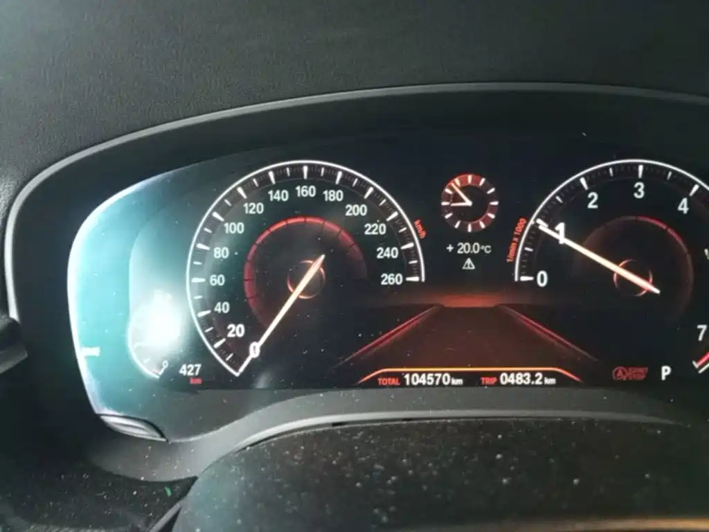 BMW 5 Series — миниатюра 12