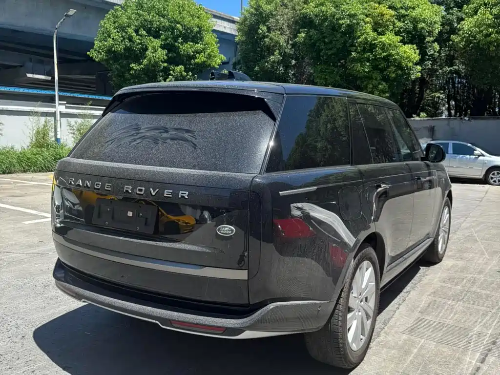 Land Rover Range Rover 2025 3.0 L6 360PS