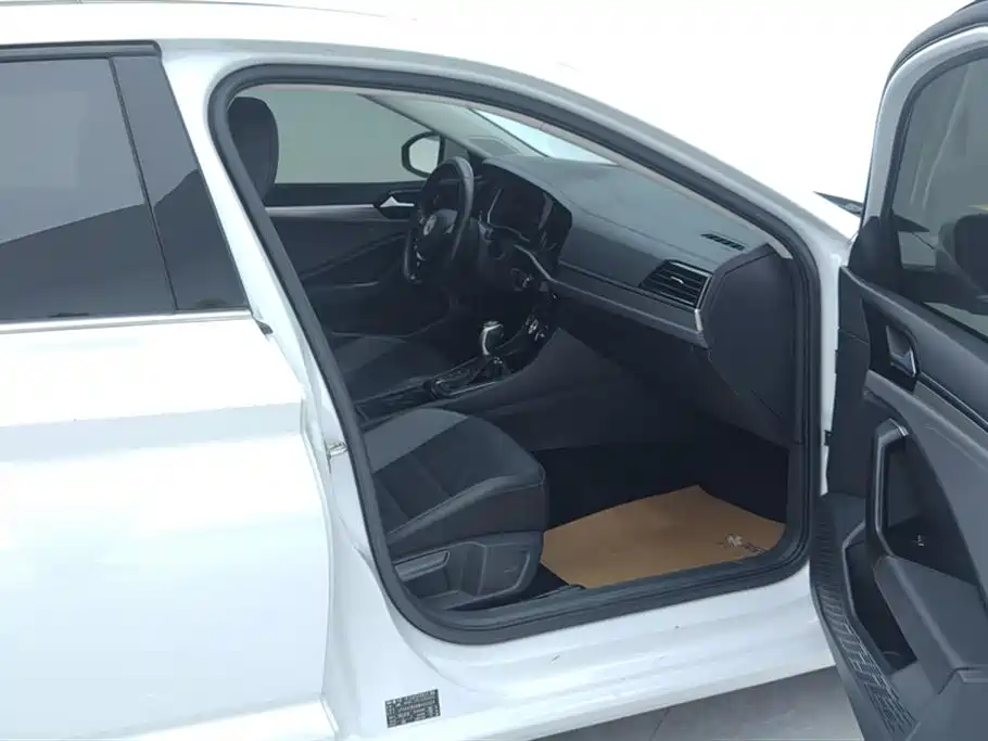 Volkswagen Sagitar 2021 280TSI DSG