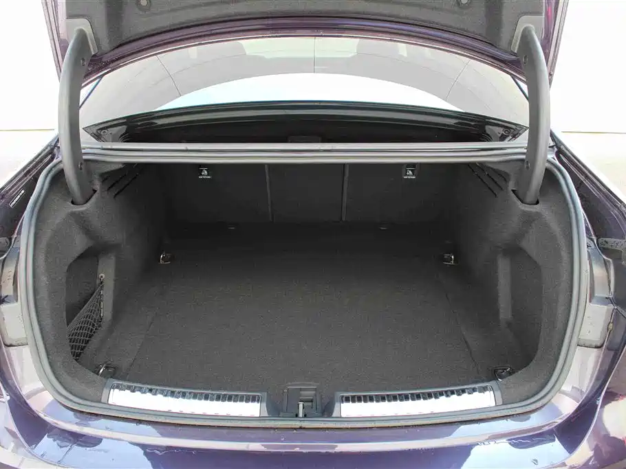 Audi A5L — миниатюра 6