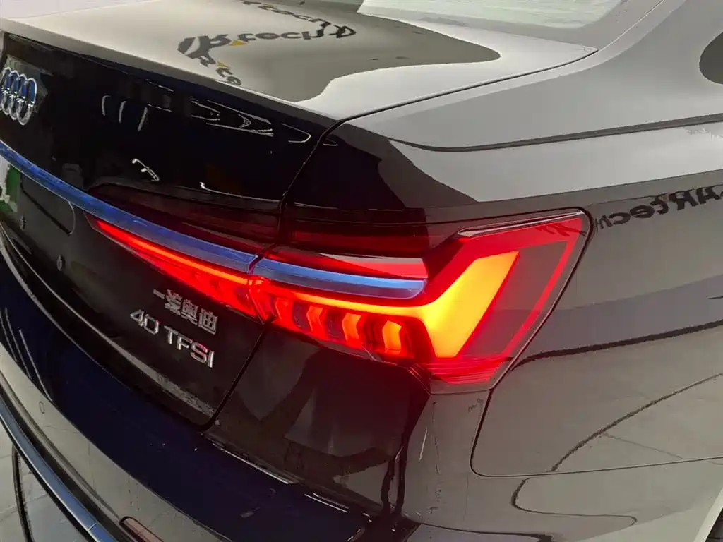 Audi A6L 2025 40 TFSI Luxury