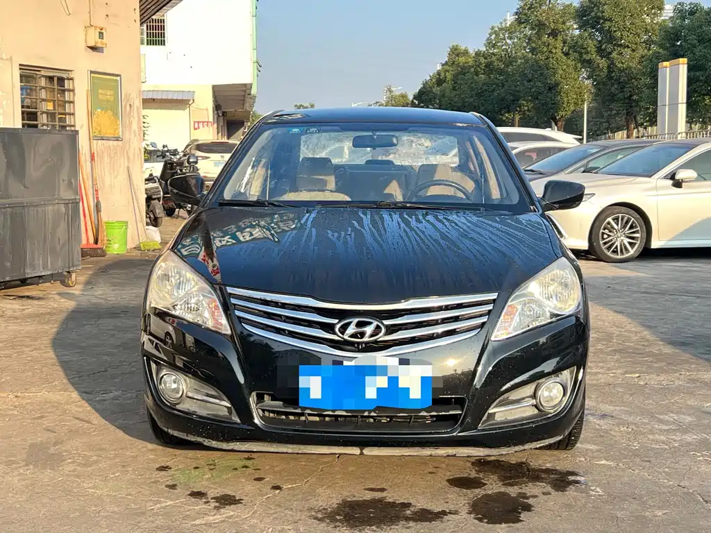 Hyundai Elantra — миниатюра 2