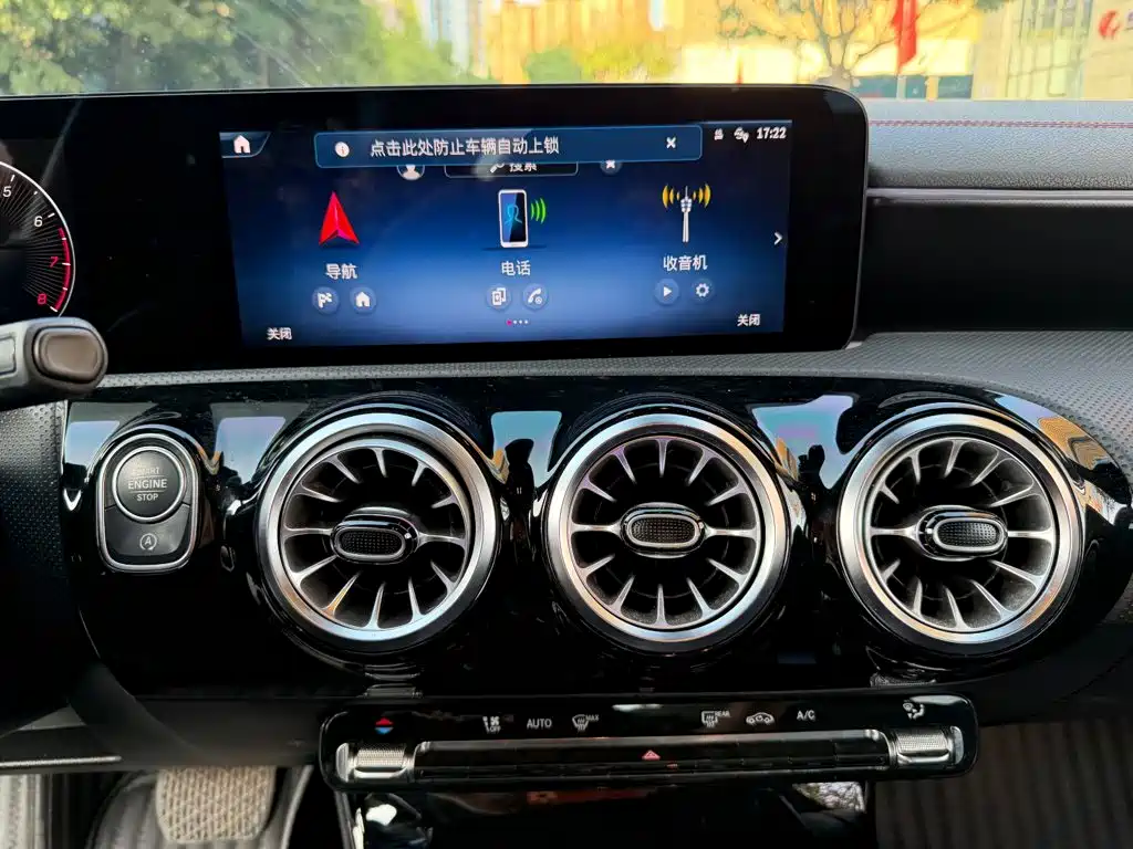 Mercedes-Benz A-Class — миниатюра 9