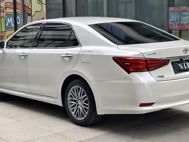 Toyota Crown 2017 2.0T Sport