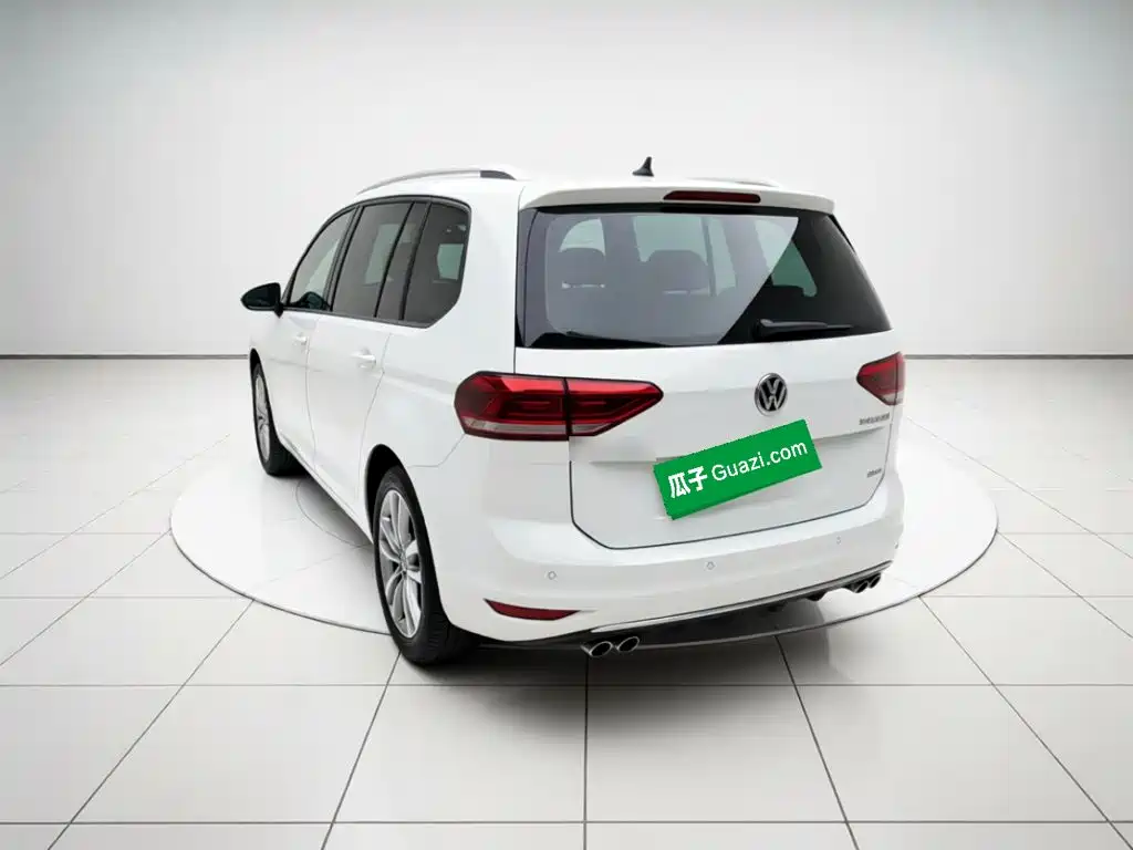 Volkswagen Touran — миниатюра 4