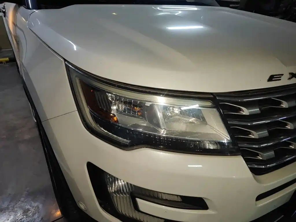 Ford Explorer (Import) — миниатюра 7