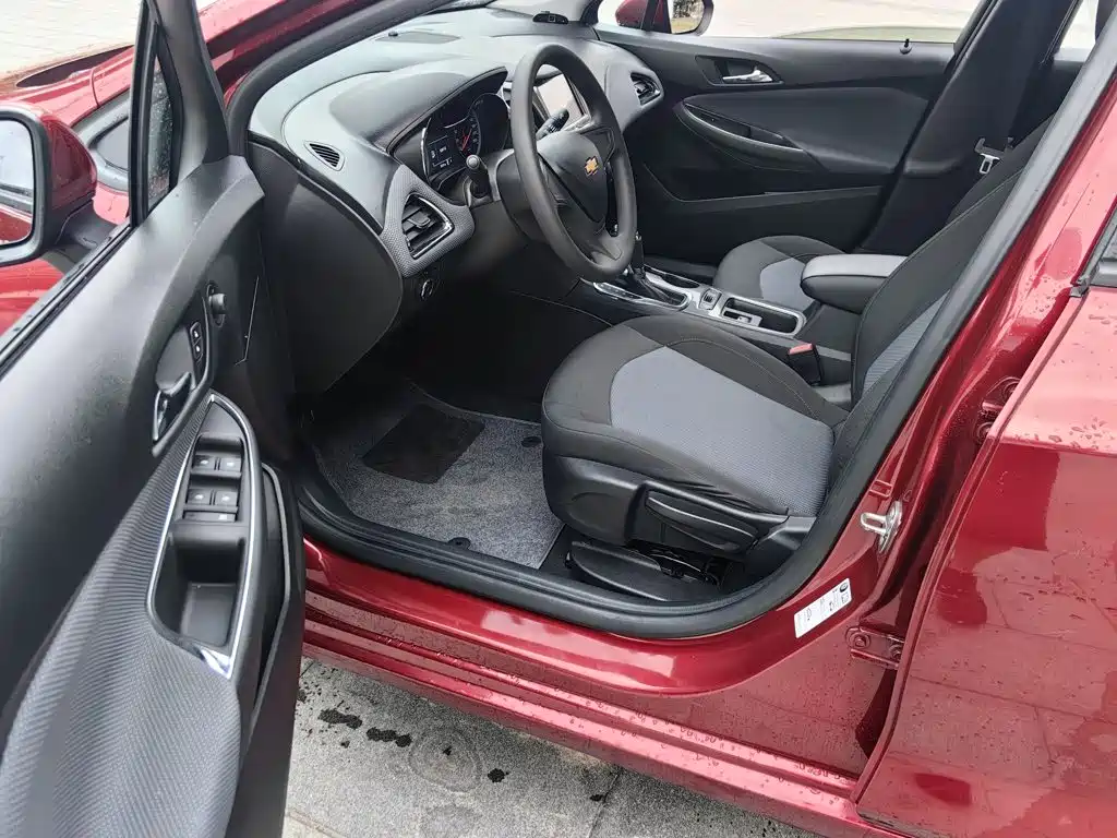 Chevrolet Cruze — миниатюра 9