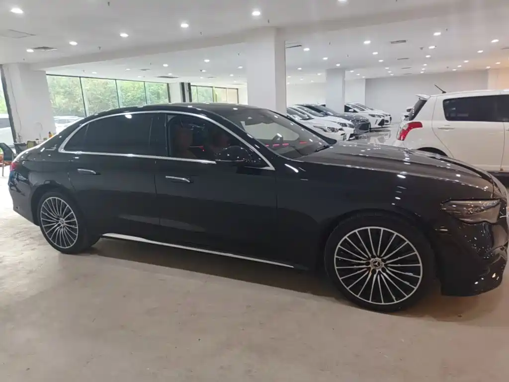 Mercedes-Benz E-Class — миниатюра 26