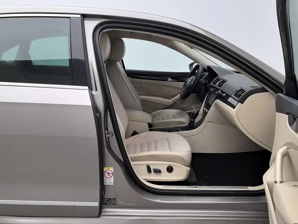 Volkswagen Passat — миниатюра 23