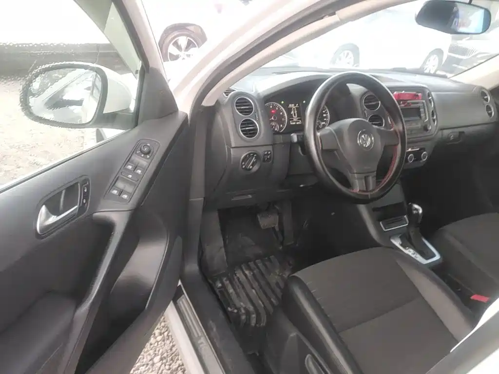 Volkswagen Tiguan — миниатюра 16