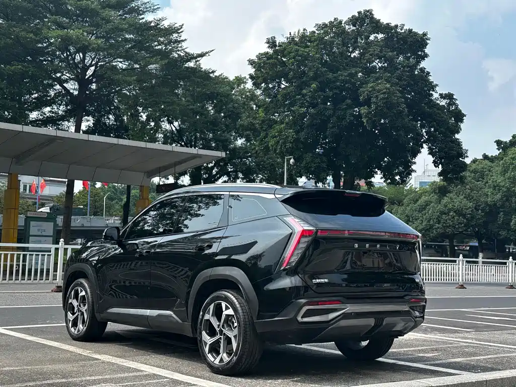 Geely Boyue L — миниатюра 4