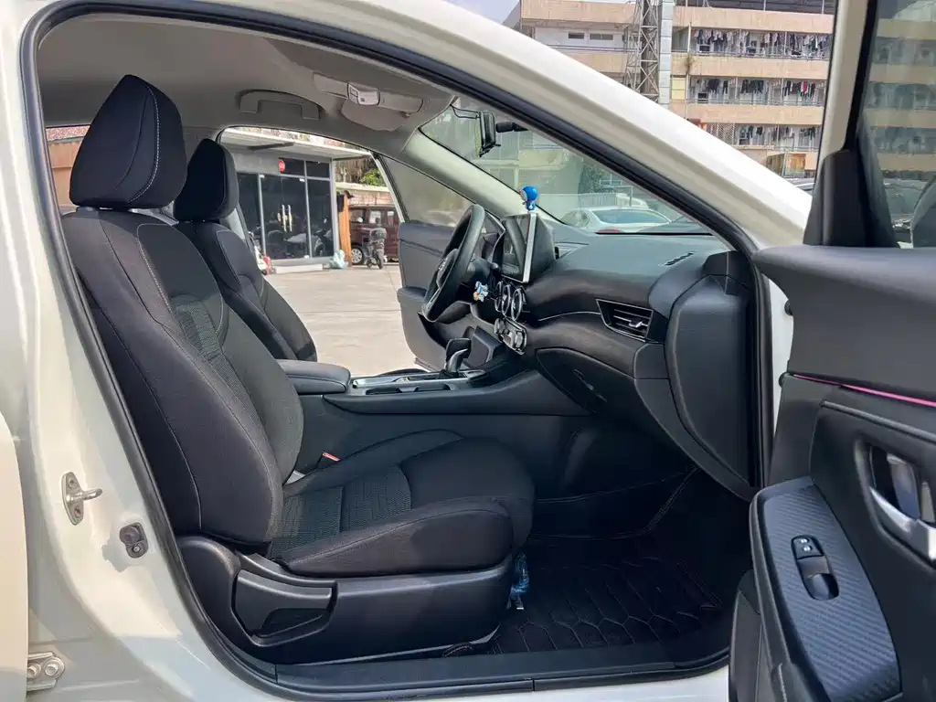 Nissan Sylphy — миниатюра 7