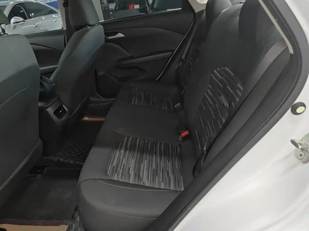 Chevrolet Monza — миниатюра 17