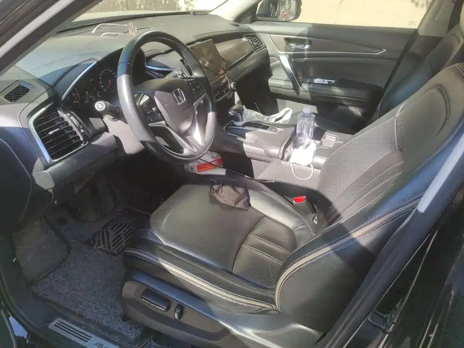 Honda Avancier — миниатюра 9