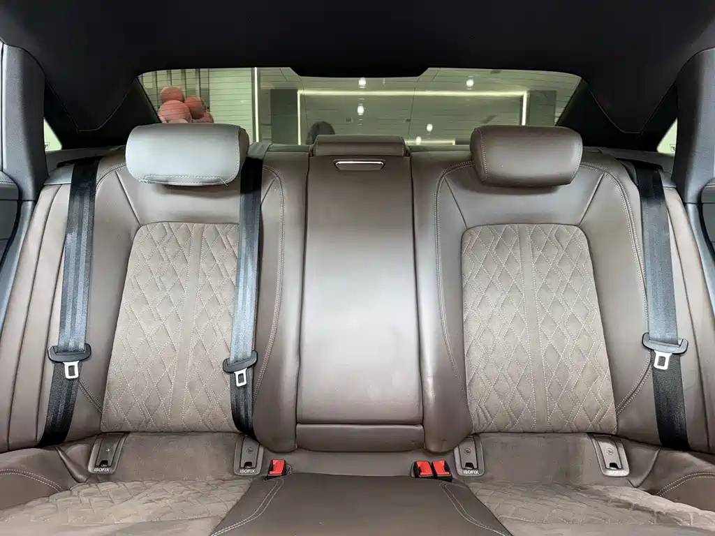 Audi A7L — миниатюра 5