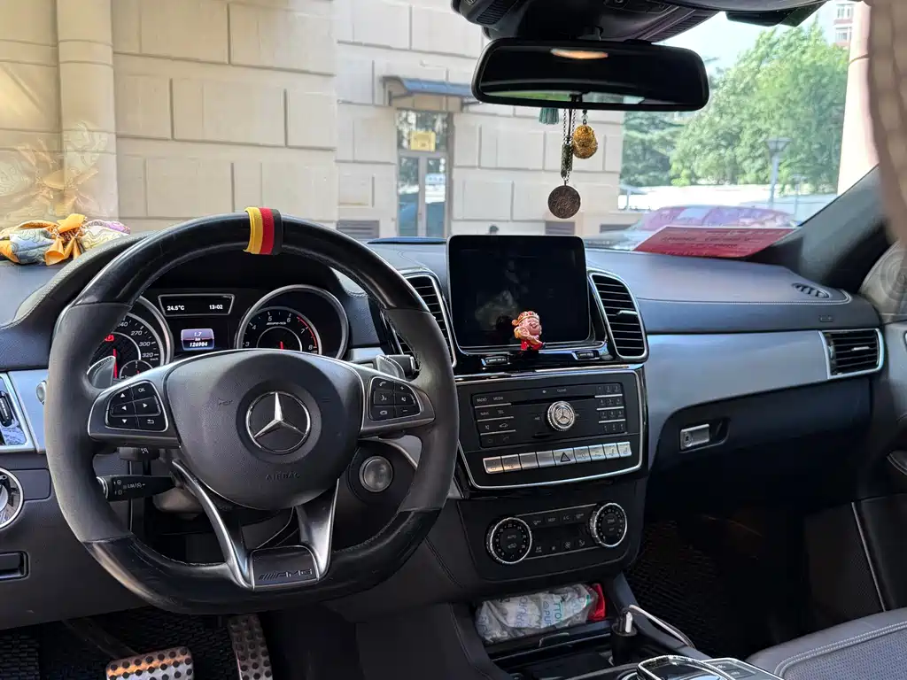 MERCEDES-BENZ GLE AMG