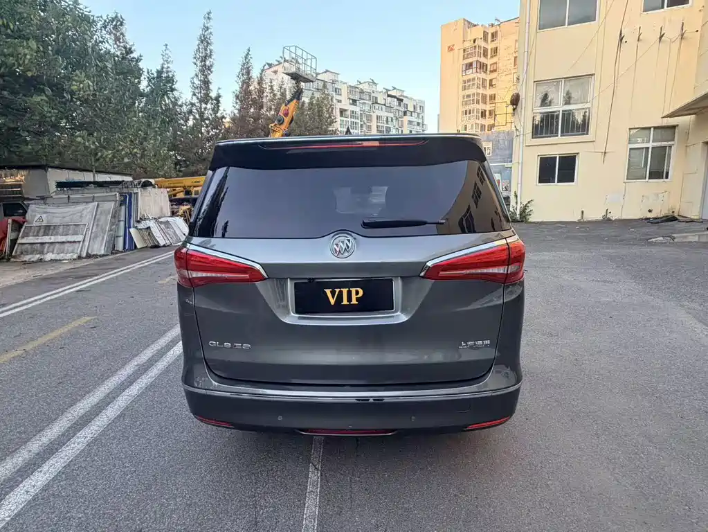 Buick GL8 — миниатюра 5
