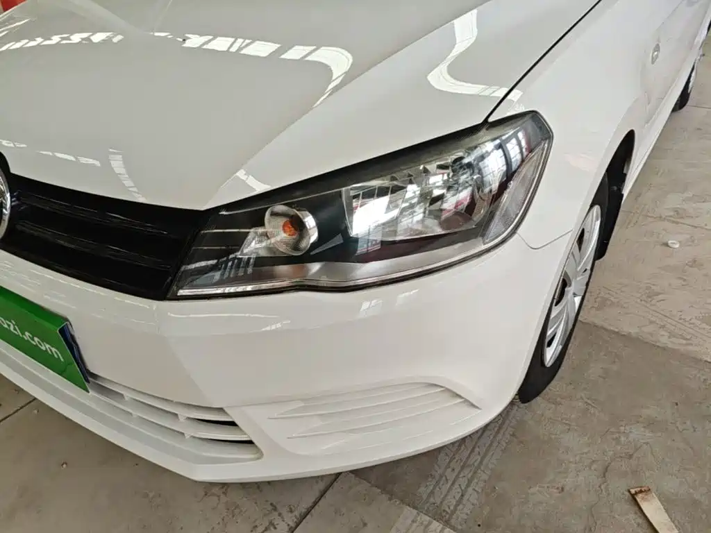 Volkswagen Jetta — миниатюра 24