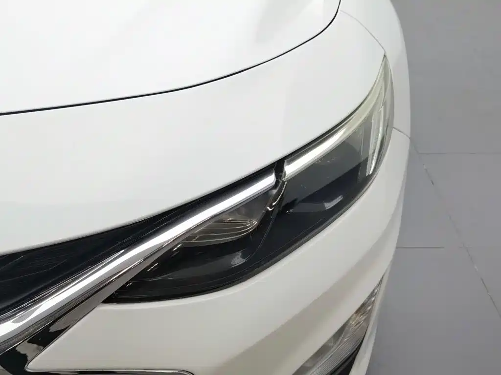 Chevrolet Malibu XL — миниатюра 7