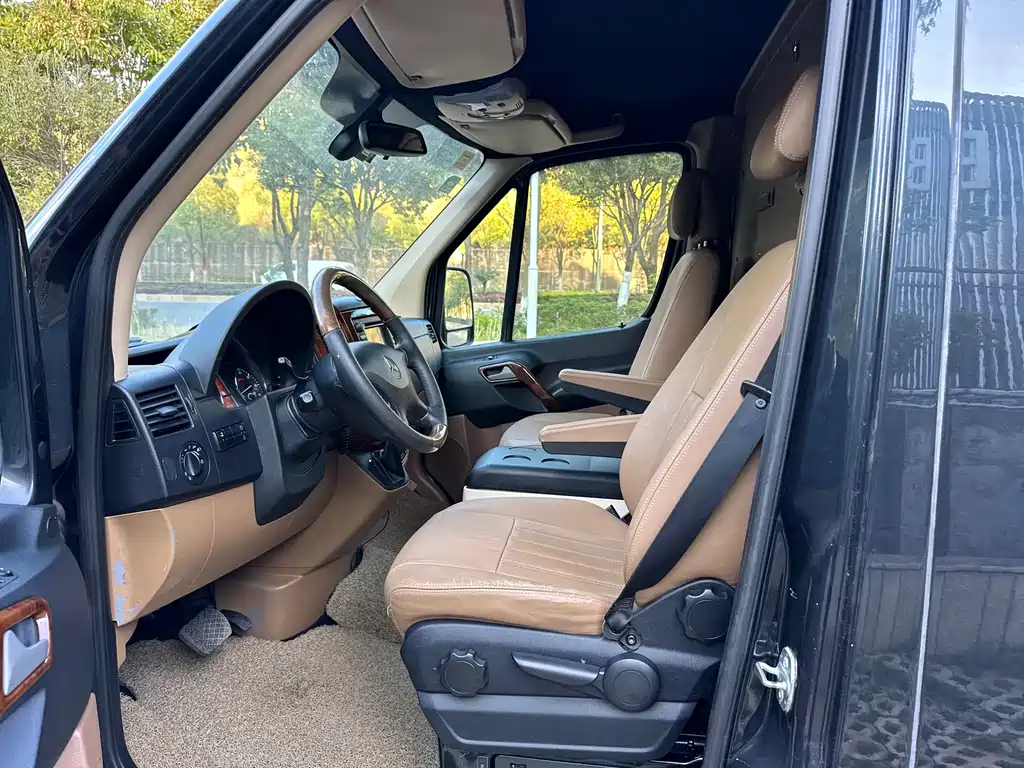 Mercedes-Benz Sprinter — миниатюра 9