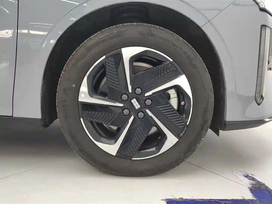 GEELY GALAXY GALAXY L6