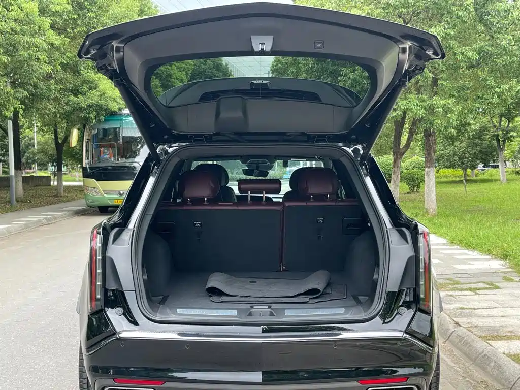 Cadillac XT5 — миниатюра 8