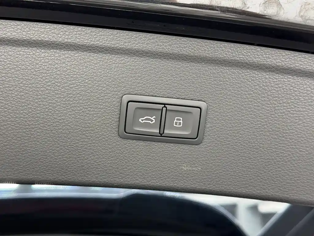 Audi Q5L — миниатюра 18