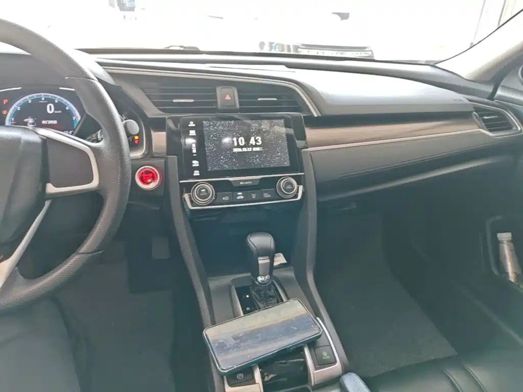 Honda Civic — миниатюра 10