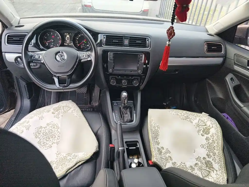 Volkswagen Sagitar — миниатюра 5