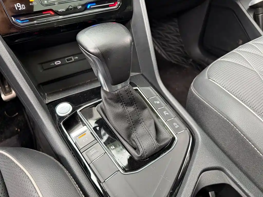 Volkswagen Tiguan L — миниатюра 9