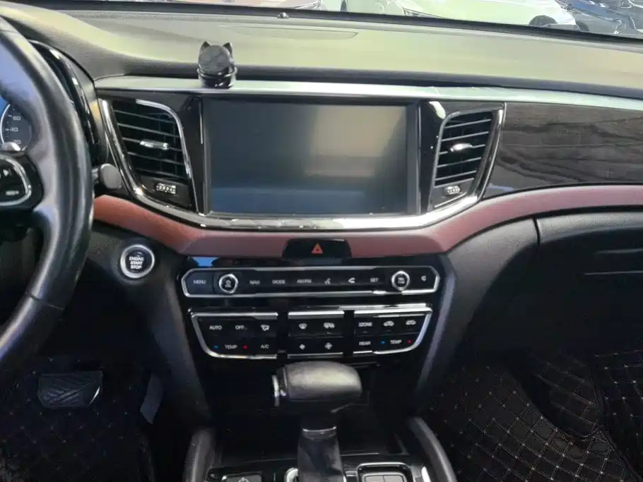 GAC Motor Trumpchi GS8 — миниатюра 13