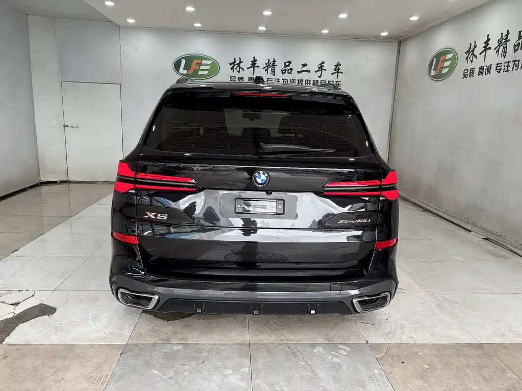 BMW X5 2026 xDrive 30Li Premium M Sport