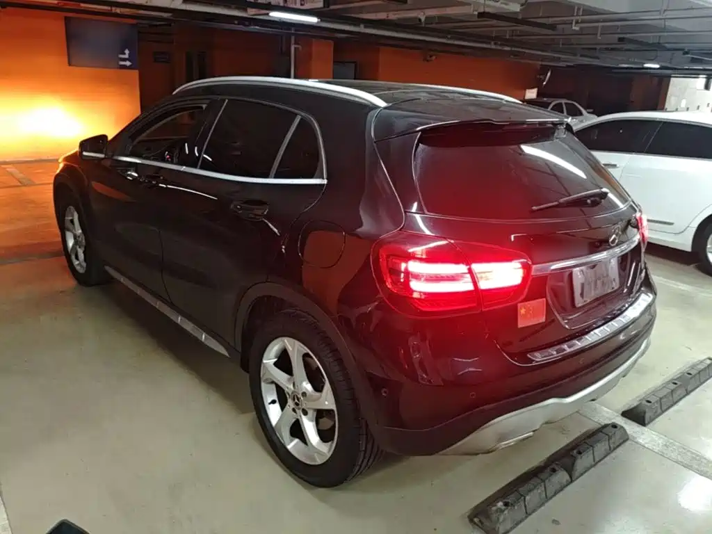 Mercedes-Benz GLA — миниатюра 5