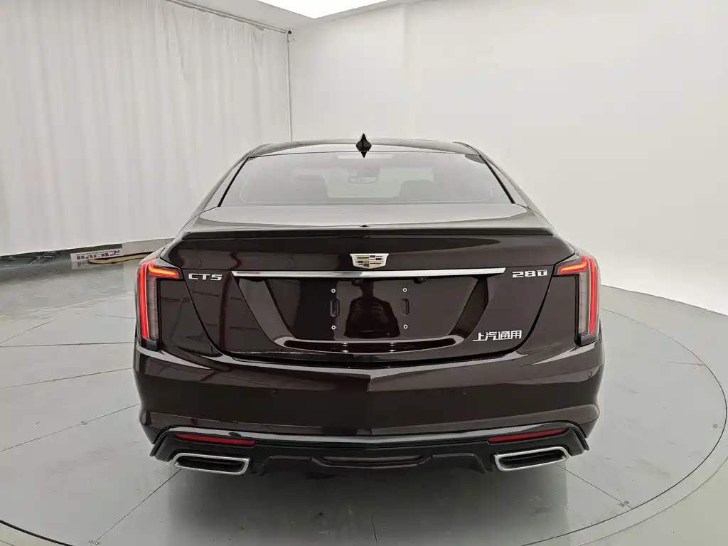 Cadillac CT5 — миниатюра 9