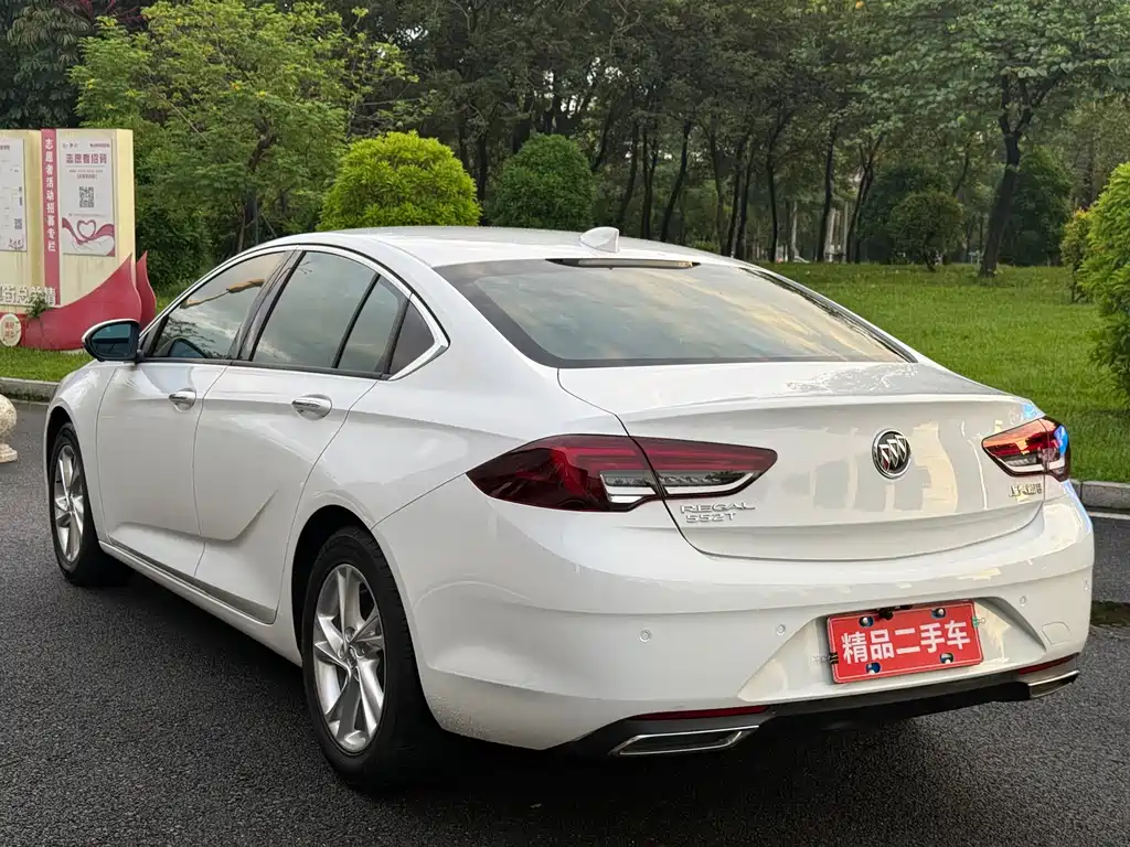 Buick Regal — миниатюра 5
