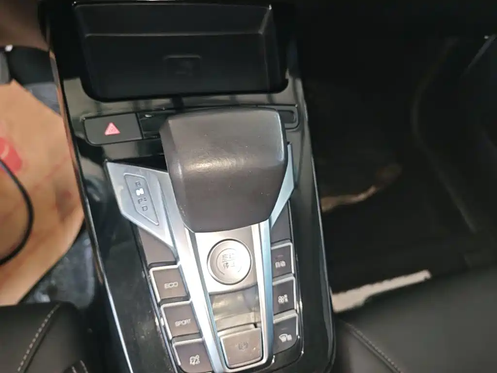 BYD Yuan EV — миниатюра 14