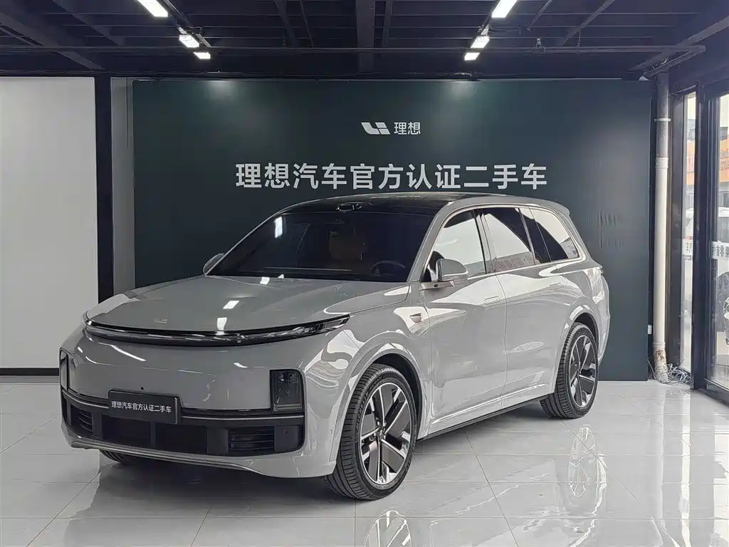 Li Auto Li L9 2025