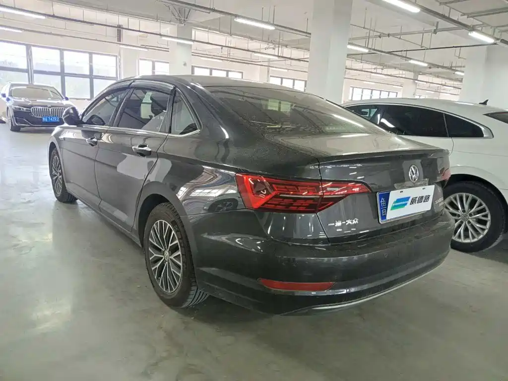Volkswagen Sagitar — миниатюра 6