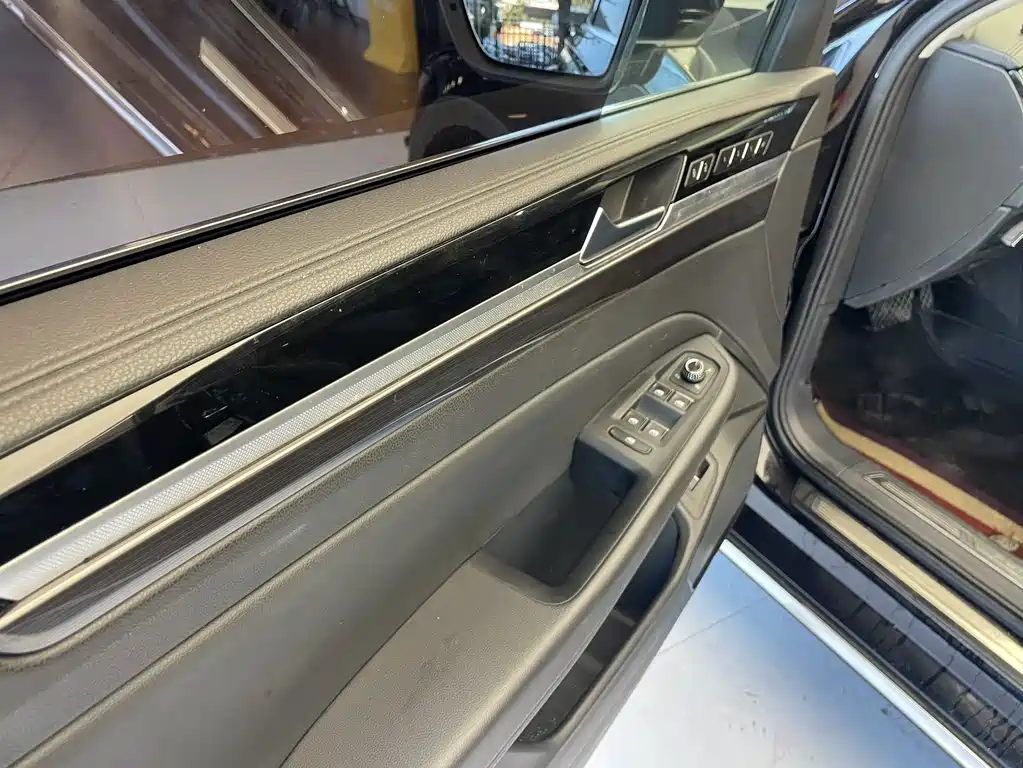 Volkswagen Phideon — миниатюра 5