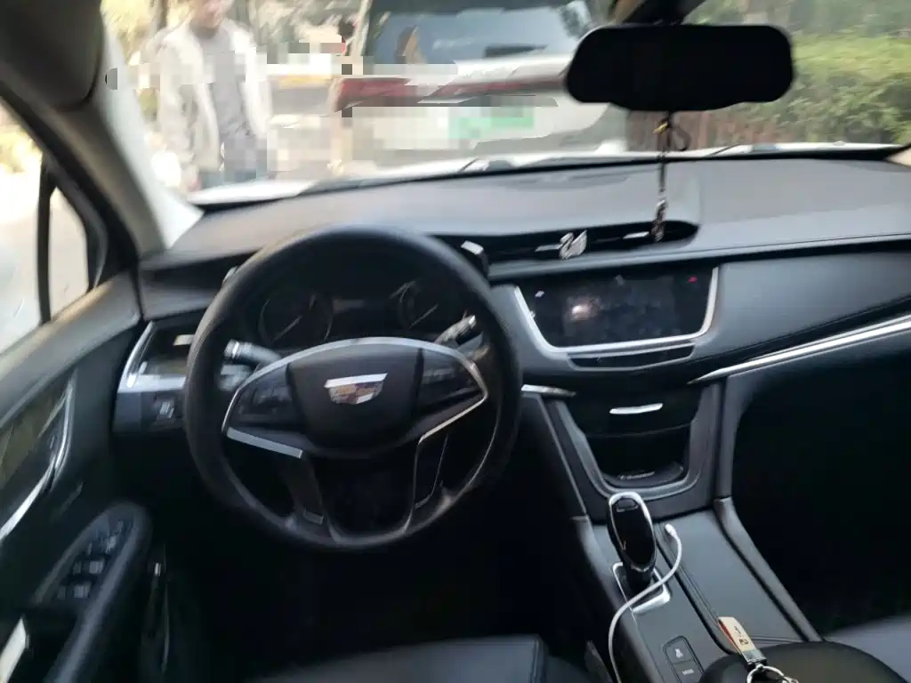 Cadillac XT5 — миниатюра 12