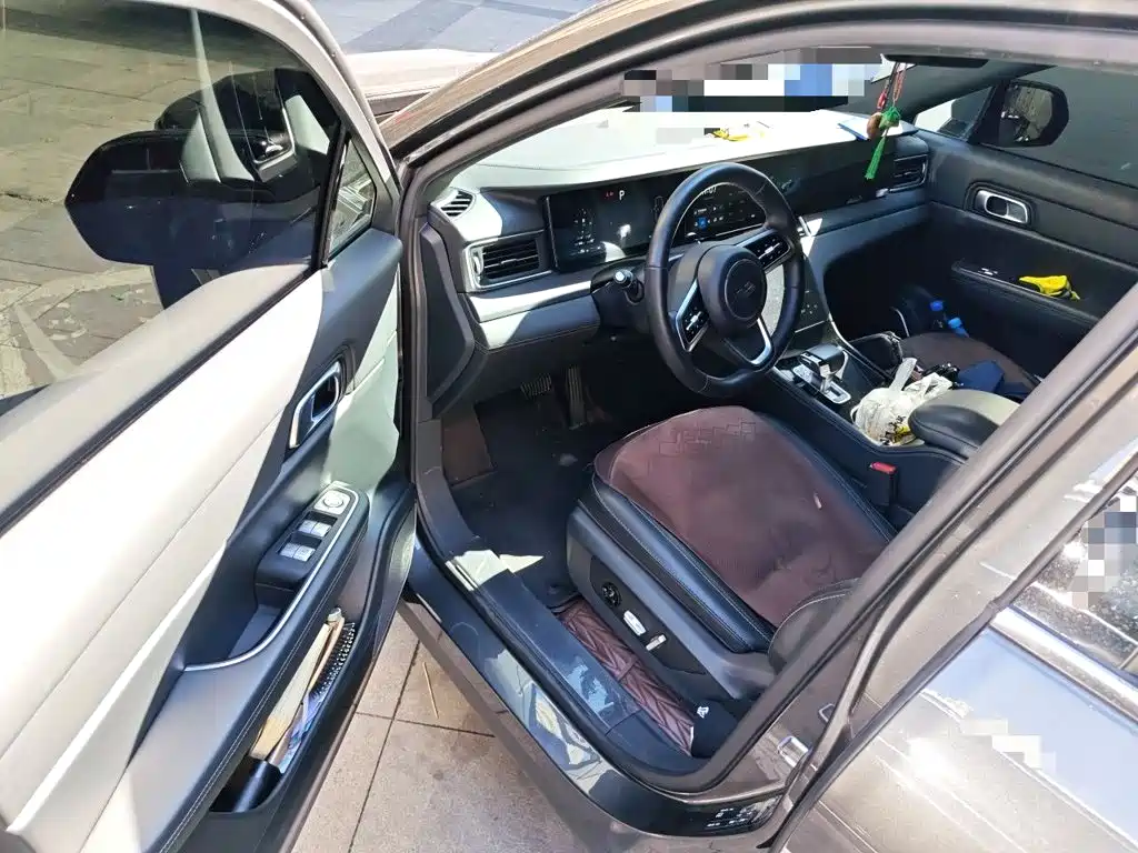 Li Auto Li ONE — миниатюра 17