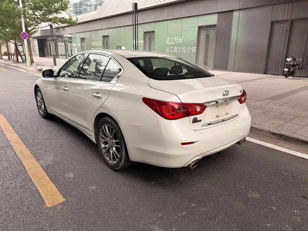 Infiniti Q50L — миниатюра 9