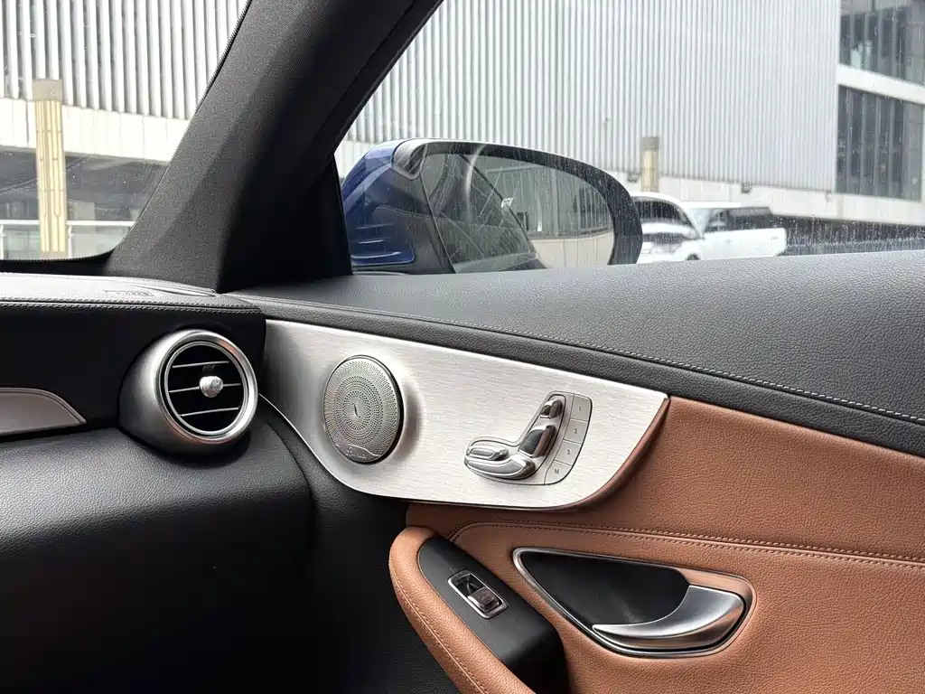 Mercedes-Benz C-Class (Import) — миниатюра 6