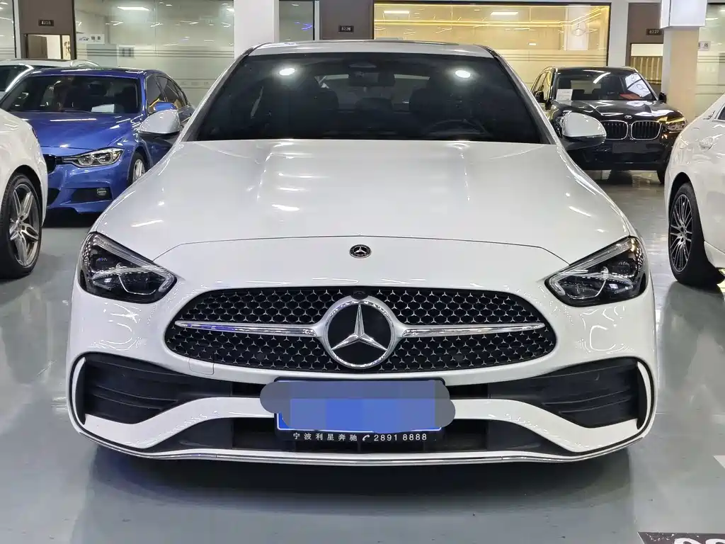 Mercedes-Benz C-Class — миниатюра 2