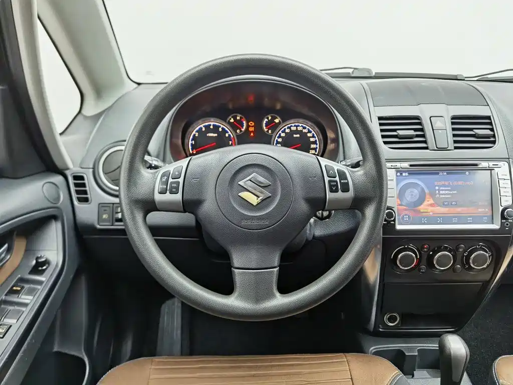Suzuki SX4 — миниатюра 11