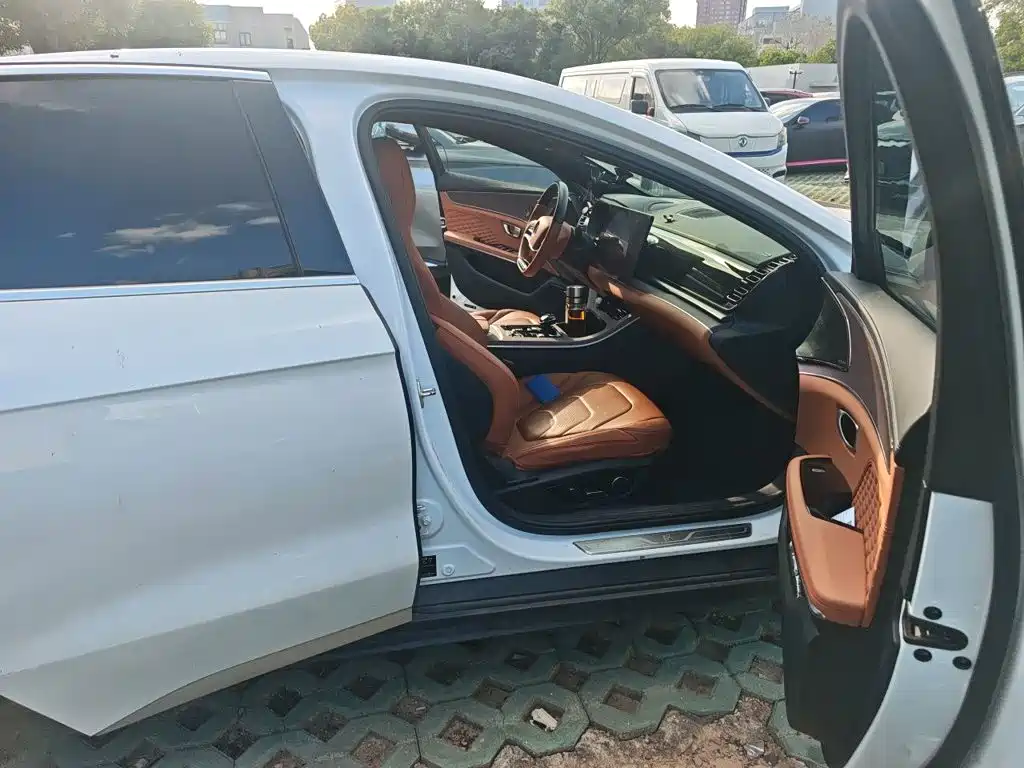 BYD Han — миниатюра 19