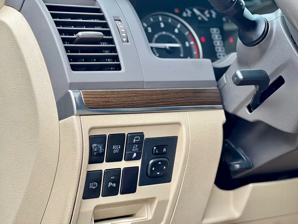 Toyota Land Cruiser — миниатюра 16