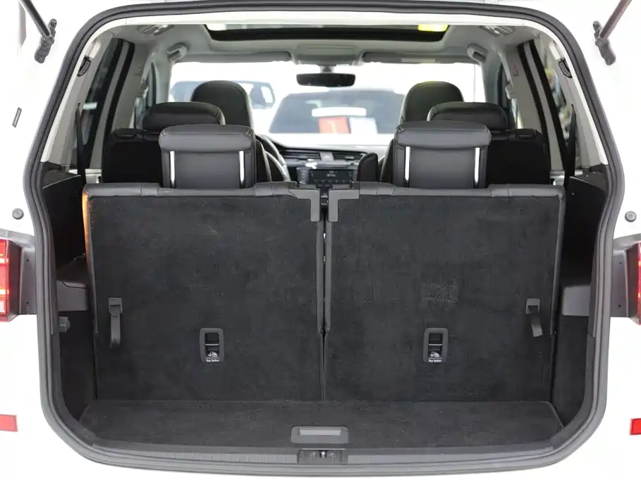 Volkswagen Touran — миниатюра 22